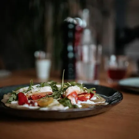 Meni Rhodes מלון